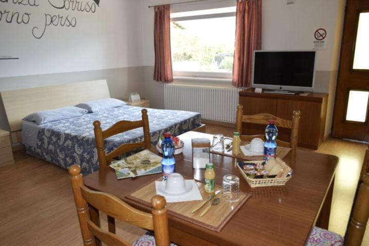 B&B Il Sorriso San Cassiano  Экстерьер фото